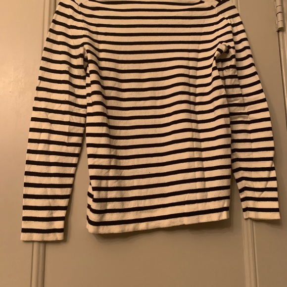 Black and white JCrew sweater with bird - Picture 2 of 5